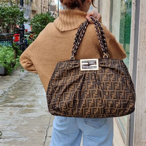 borsa fendi parallela